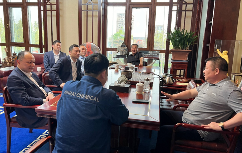周鴻拜訪河北鑫?？毓杉瘓F有限公司董事長詹國海